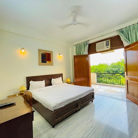 Bedchambers Serviced Apartments - Artemis Hospital Gurgaon Bagian luar foto