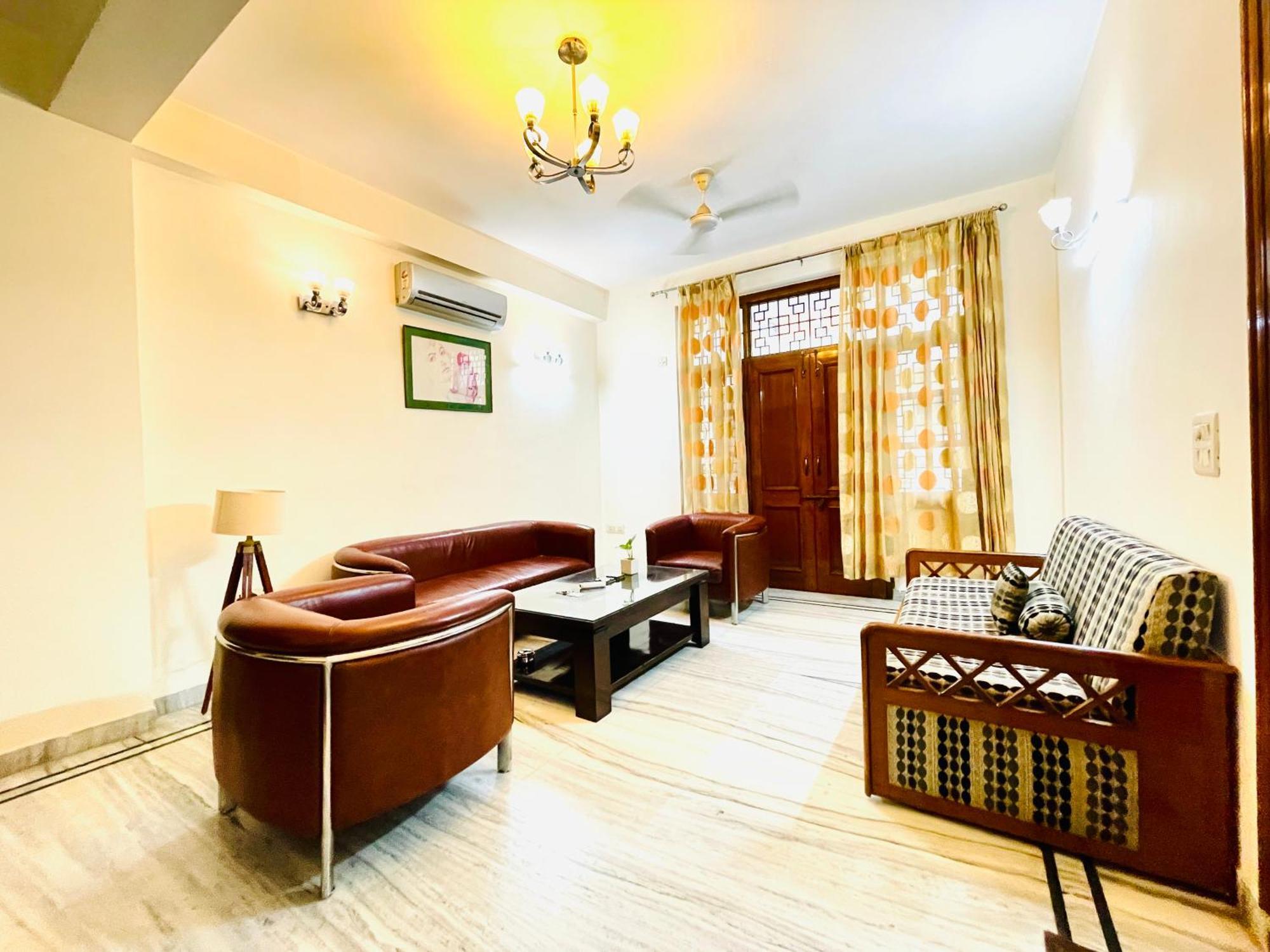 Bedchambers Serviced Apartments - Artemis Hospital Gurgaon Bagian luar foto